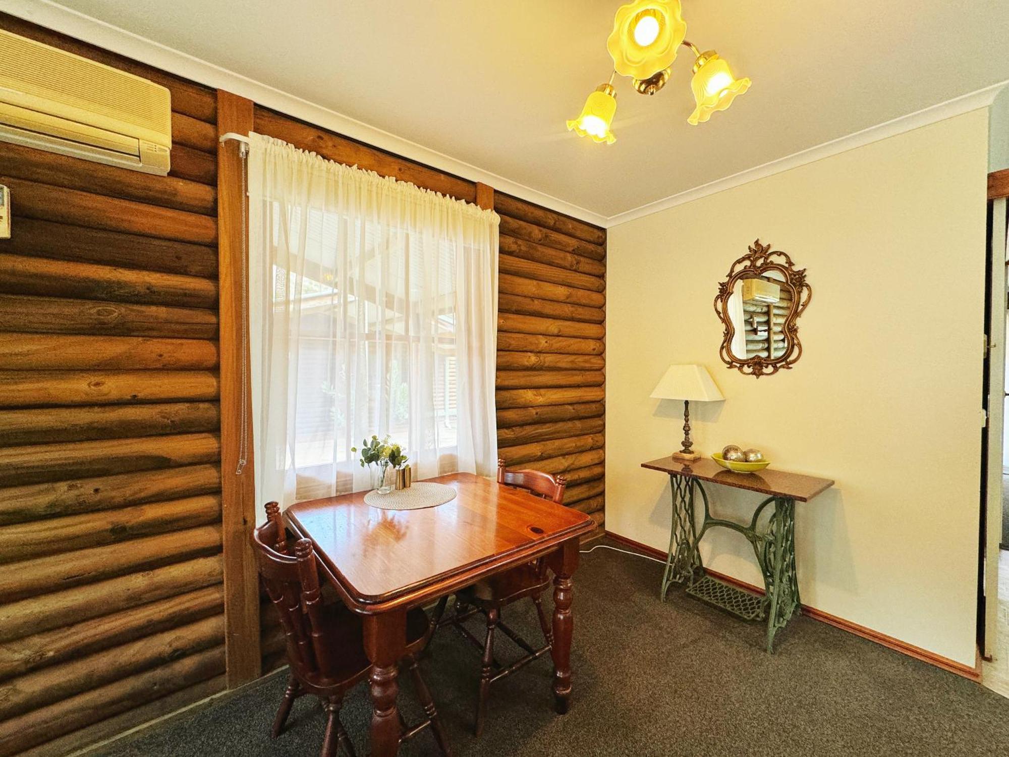 Halls Gap Log Cabins Exterior photo